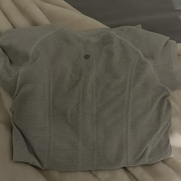 LULULEMON 2 Run: Swiftly Tech Short Sleeve Heathered White - Picture 6 of 7